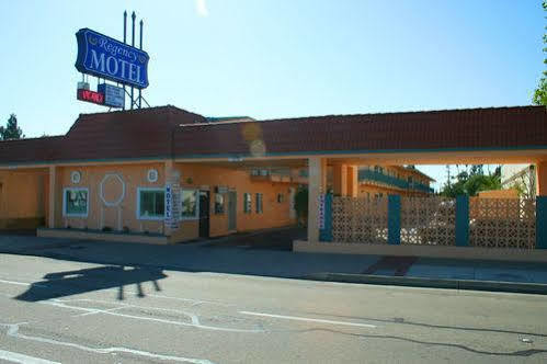 Regency Motel 2*